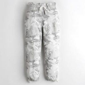 Hollister Paper Bag Pants White Camo